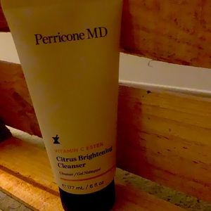 Perricone MD Citrus Brightening Cleanser
